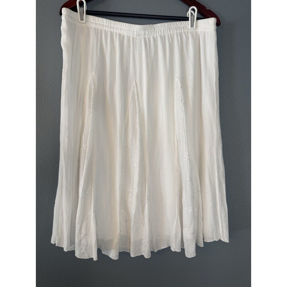 Studio West White Rayon Embroidered Skirt Large Elastic Waist Lined Boho Midi